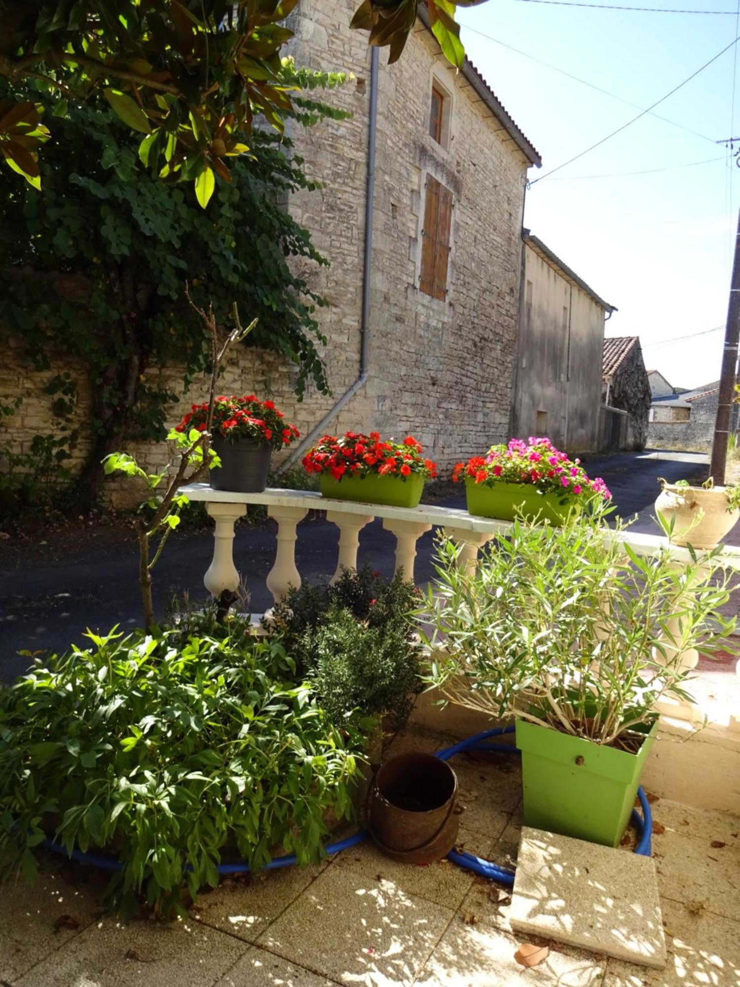 Aux Orangers Luxé Exterior foto